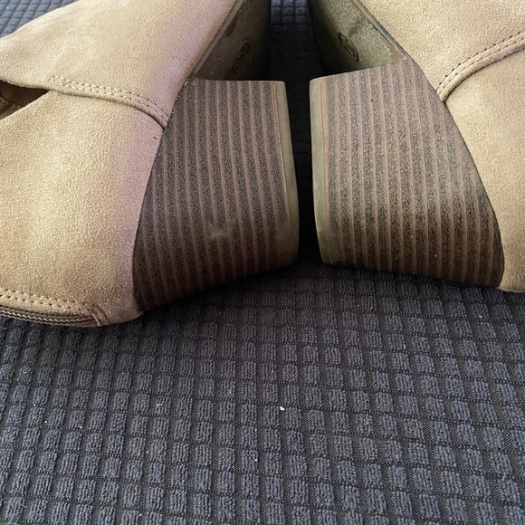 SO Women’s Ankle Booties - Picture 6 of 7